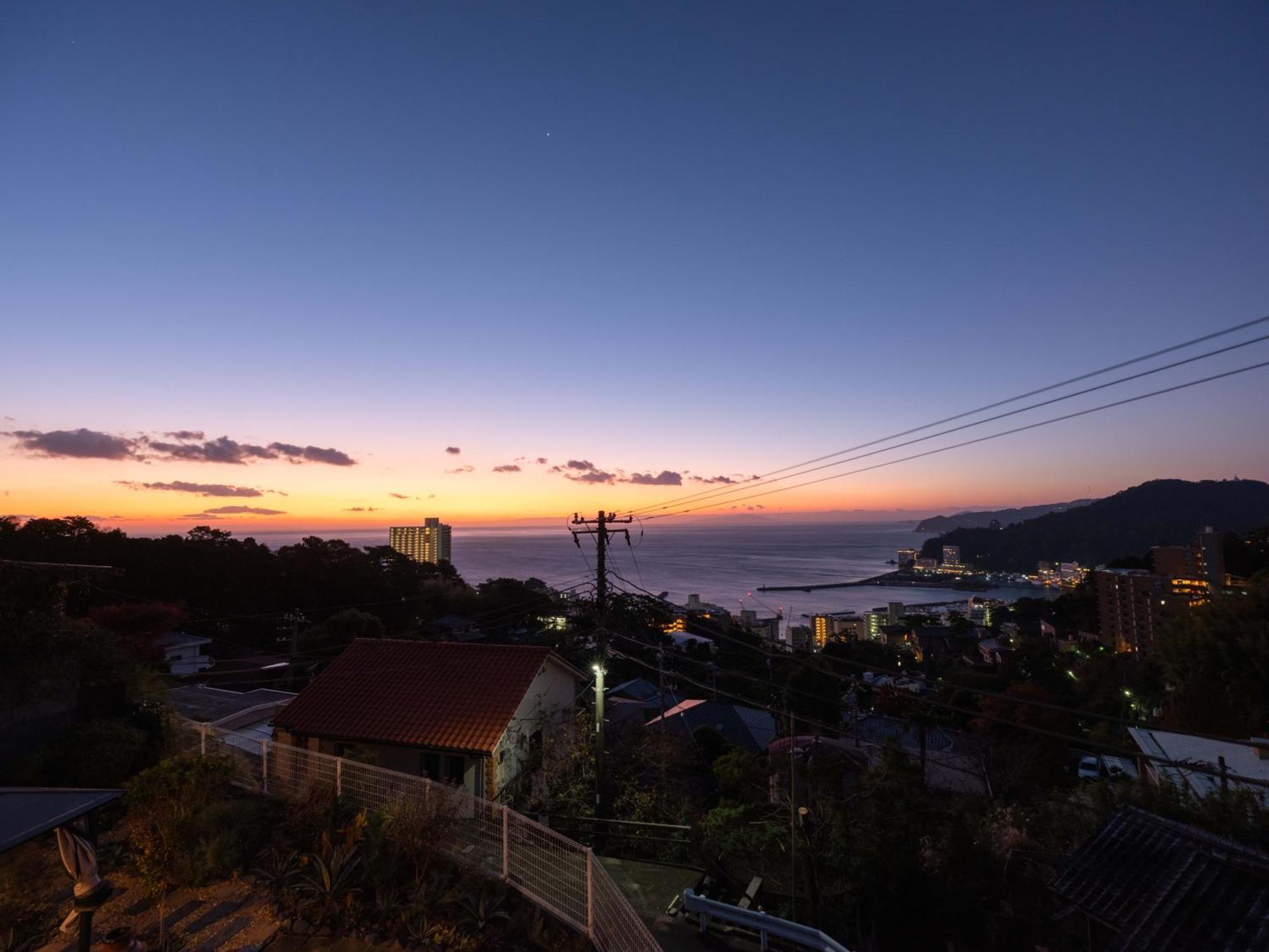 Atami Southern Wind　 熱海 南風楼 Villa Exterior photo